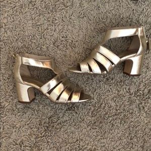 Metallic heeled sandals • ZARA